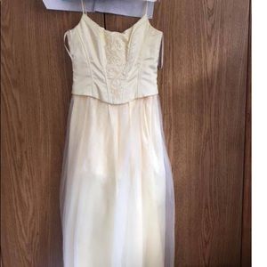 Beautiful light yellow princess prom dress